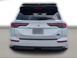 Mitsubishi Outlander Trail Edition S-AWC 2026 — side view