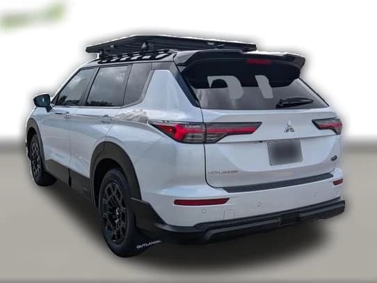 Mitsubishi Outlander Trail Edition S-AWC 2026 — side view