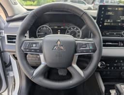 Mitsubishi Outlander Trail Edition S-AWC 2026 — side view