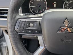 Mitsubishi Outlander Trail Edition S-AWC 2026 — side view