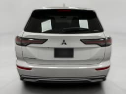 Mitsubishi Outlander SE S-AWC 2026 — side view