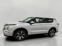 Mitsubishi Outlander SE S-AWC 2026 — side view