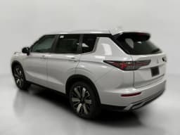 Mitsubishi Outlander SE S-AWC 2026 — side view
