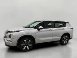 Mitsubishi Outlander SE S-AWC 2026 — side view