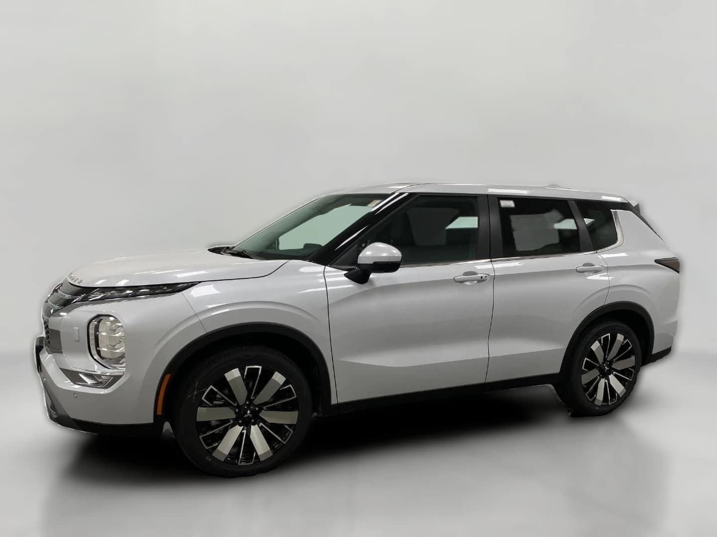 Mitsubishi Outlander SE S-AWC 2026 — side view