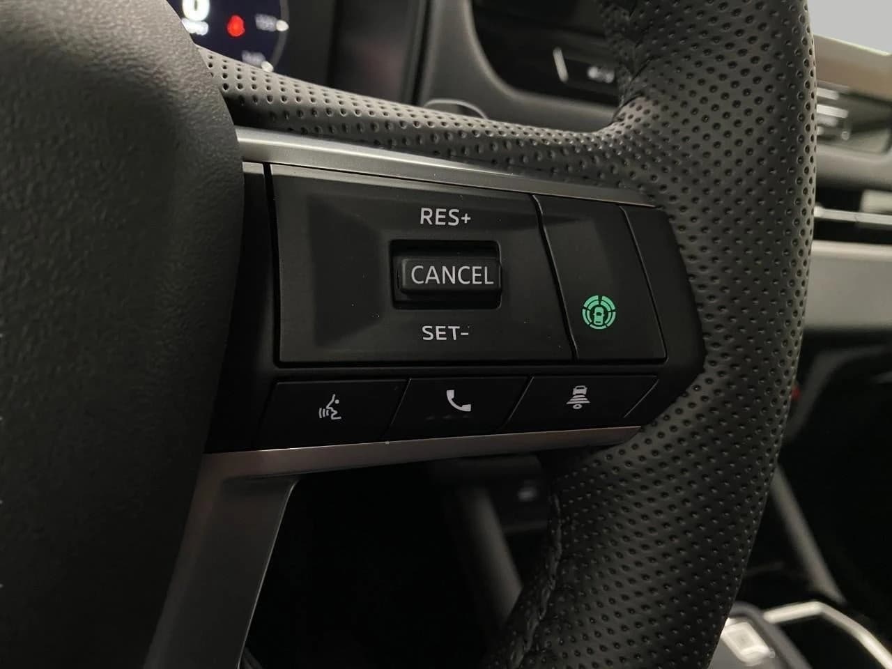 Mitsubishi Outlander SE S-AWC 2026 — side view