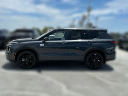 Nissan Rogue Plug-In Hybrid SL AWD 2026 — side view