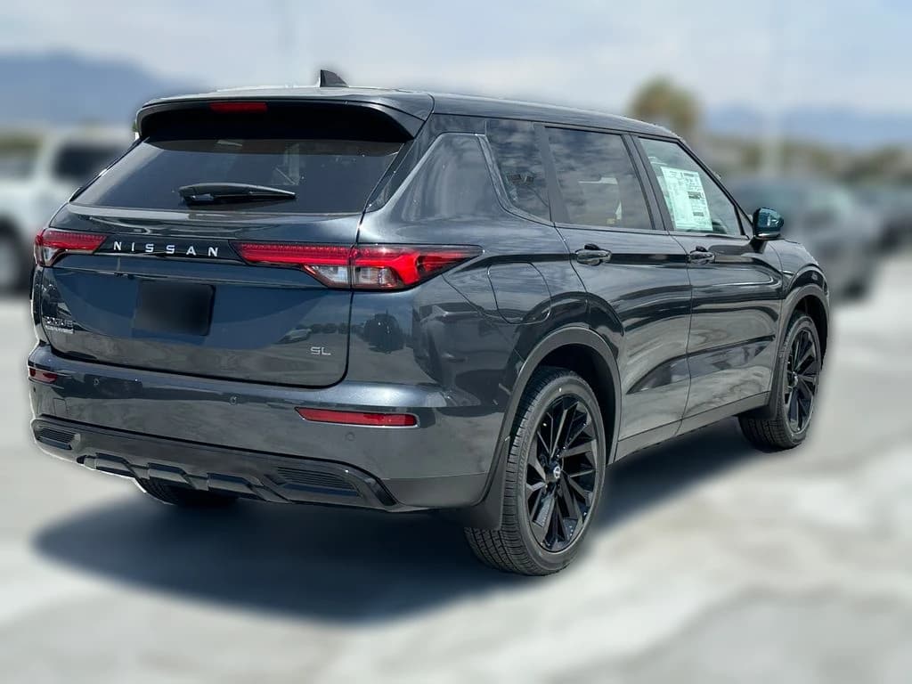 Nissan Rogue Plug-In Hybrid SL AWD 2026 — side view