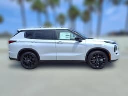 Nissan Rogue Plug-In Hybrid SL AWD 2026 — side view