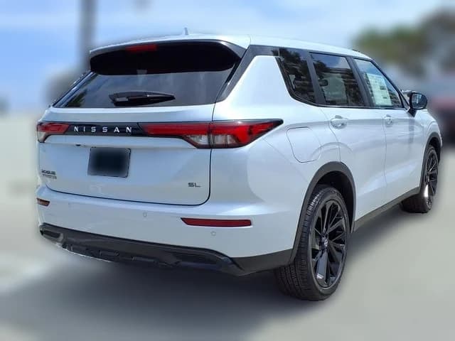 Nissan Rogue Plug-In Hybrid SL AWD 2026 — side view