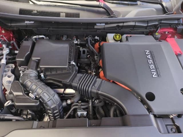 Nissan Rogue Plug-In Hybrid Platinum AWD 2026 — side view