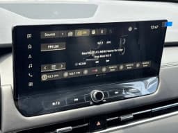Mitsubishi Outlander Plug-In Hybrid SE S-AWC 2026 — side view