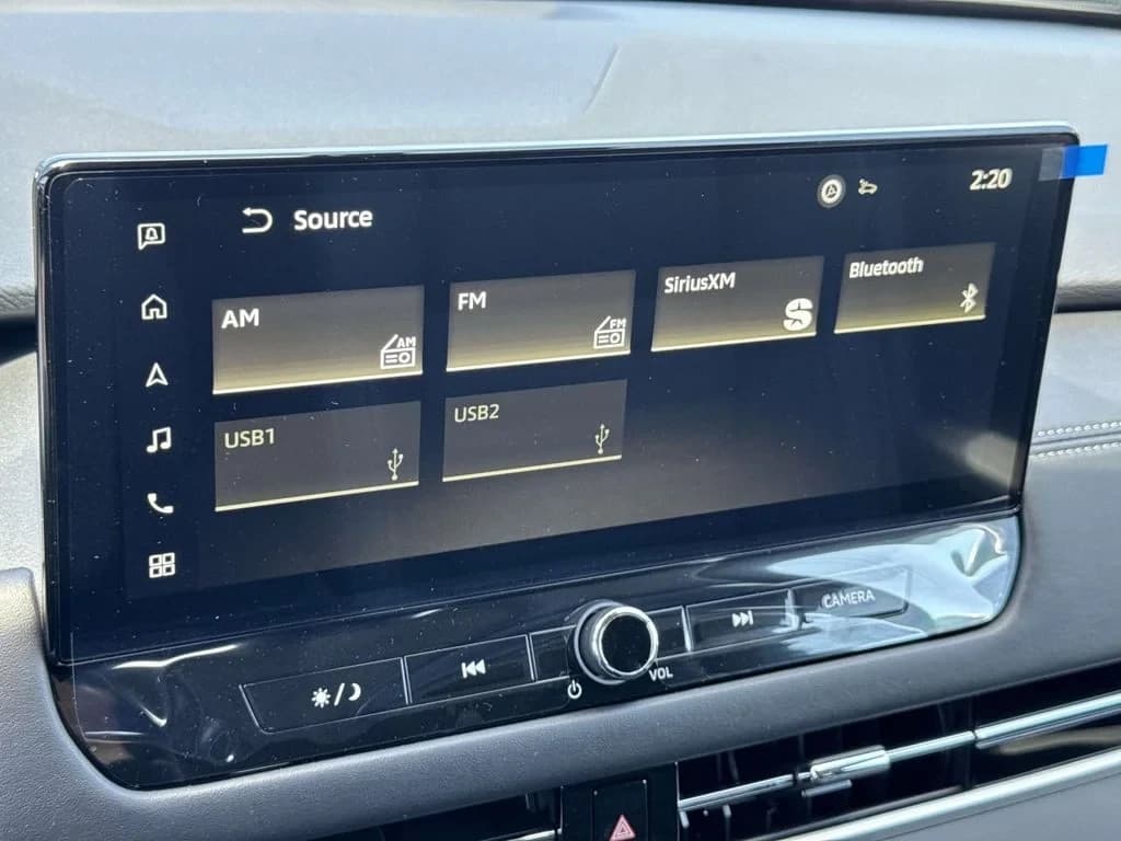 Mitsubishi Outlander Plug-In Hybrid SE S-AWC 2026 — side view