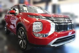 Mitsubishi Outlander Plug-In Hybrid SE S-AWC 2026 — side view