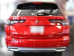 Mitsubishi Outlander Plug-In Hybrid SE S-AWC 2026 — side view