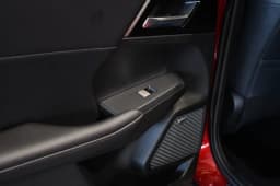 Mitsubishi Outlander Plug-In Hybrid SE S-AWC 2026 — side view
