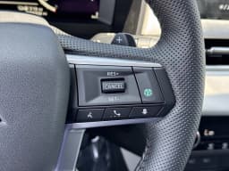 Mitsubishi Outlander Plug-In Hybrid SE S-AWC 2026 — side view