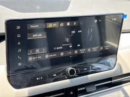 Mitsubishi Outlander Plug-In Hybrid SE S-AWC 2026 — side view