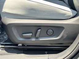 Mitsubishi Outlander Plug-In Hybrid SE S-AWC 2026 — side view
