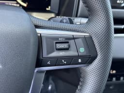 Mitsubishi Outlander Plug-In Hybrid SE S-AWC 2026 — side view