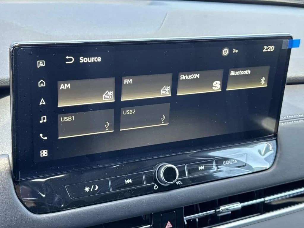 Mitsubishi Outlander Plug-In Hybrid SE S-AWC 2026 — side view