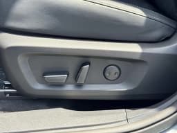 Mitsubishi Outlander Plug-In Hybrid SE S-AWC 2026 — side view