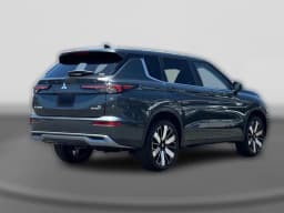 Mitsubishi Outlander Plug-In Hybrid SE S-AWC 2026 — side view