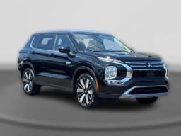 Mitsubishi Outlander Plug-In Hybrid SE S-AWC 2026 — side view