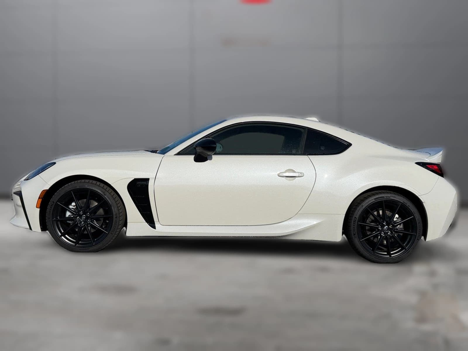 Toyota GR86 Premium Auto (Natl) 2026 — side view