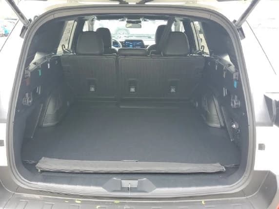 Subaru Outback Premium AWD 2026 — side view