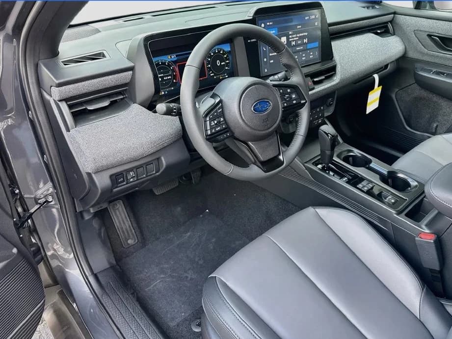 Subaru Outback Premium AWD 2026 — side view