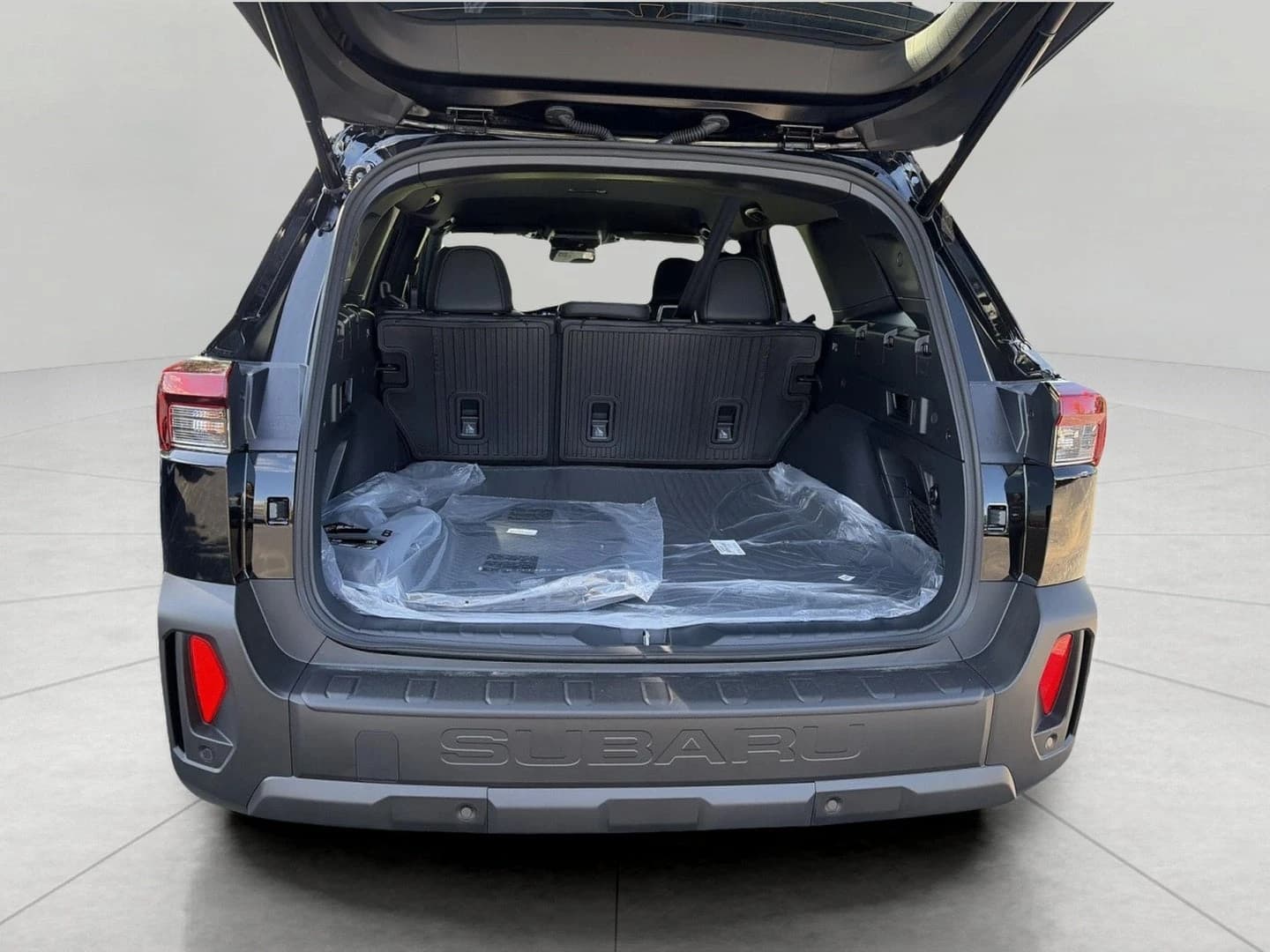 Subaru Outback Premium AWD 2026 — side view