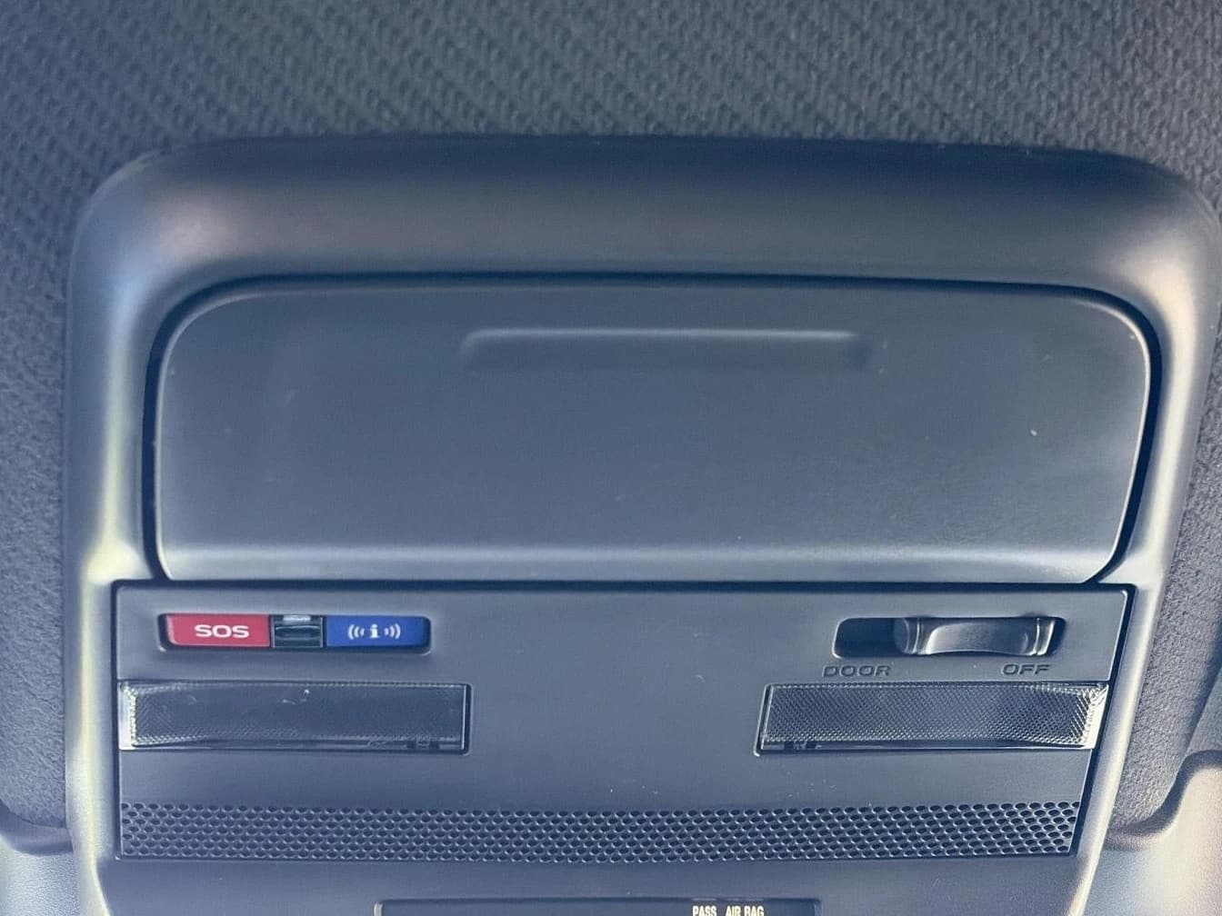 Subaru Outback Premium AWD 2026 — side view