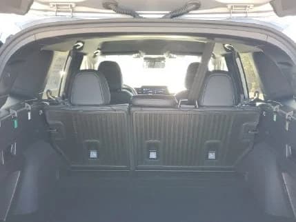 Subaru Outback Premium AWD 2026 — side view