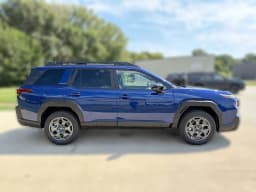 Subaru Outback Premium AWD 2026 — side view