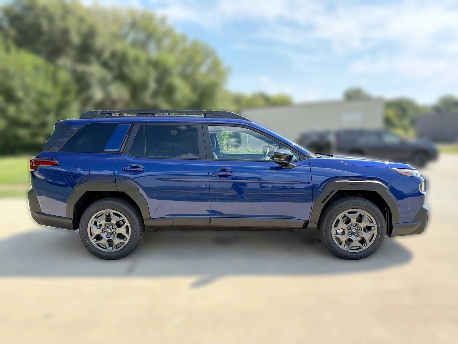 Subaru Outback Premium AWD 2026 — side view