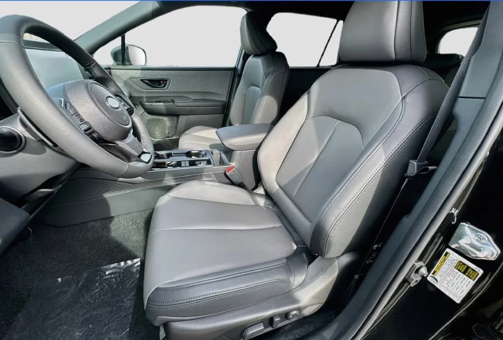 Subaru Outback Premium AWD 2026 — side view