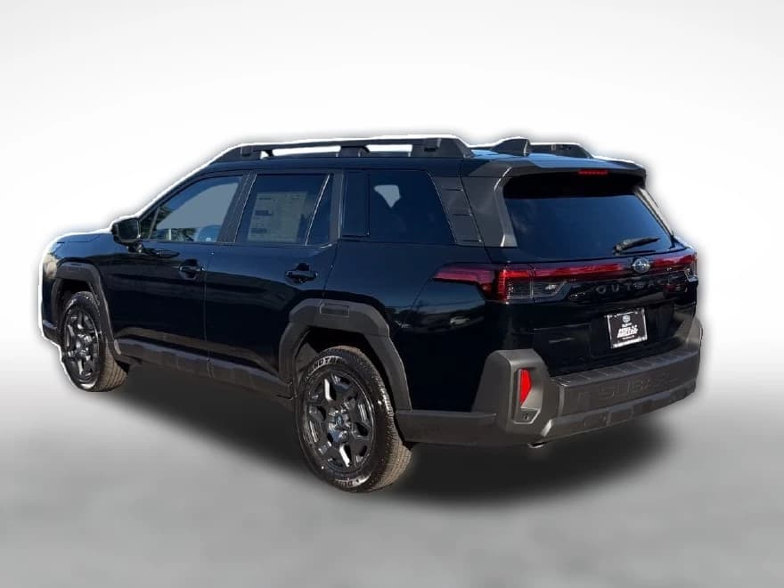 Subaru Outback Premium AWD 2026 — side view