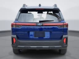 Subaru Outback Premium AWD 2026 — side view