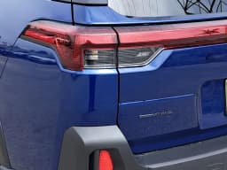Subaru Outback Premium AWD 2026 — side view