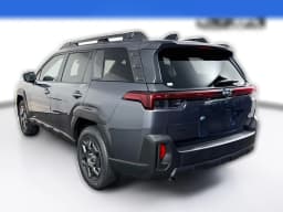 Subaru Outback Premium AWD 2026 — side view