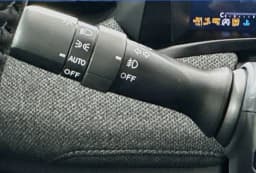 Subaru Outback Premium AWD 2026 — side view