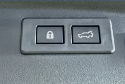 Subaru Outback Premium AWD 2026 — side view