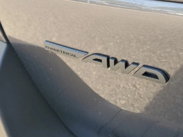 Subaru Outback Premium AWD 2026 — side view