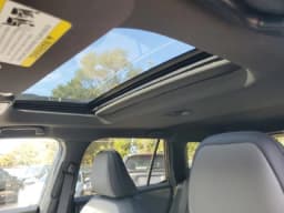 Subaru Outback Premium AWD 2026 — side view