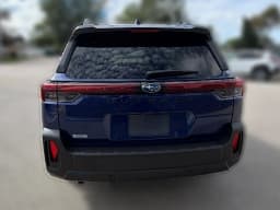 Subaru Outback Premium AWD 2026 — side view