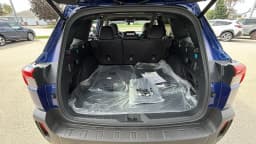 Subaru Outback Premium AWD 2026 — side view