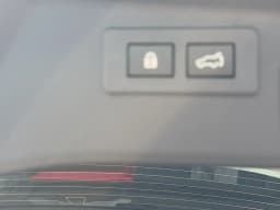 Subaru Outback Premium AWD 2026 — side view