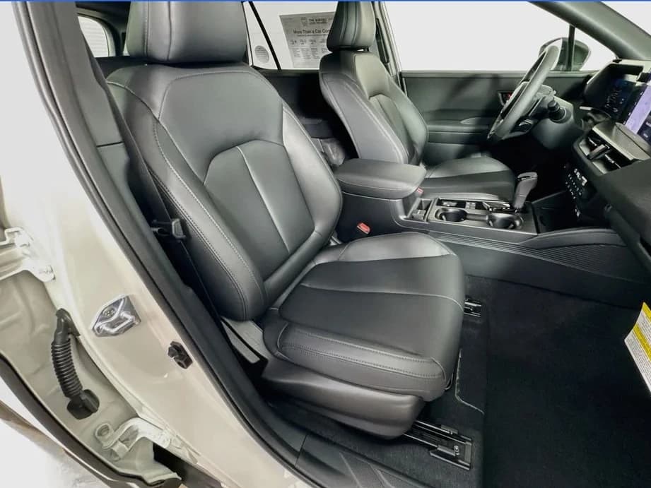 Subaru Outback Premium AWD 2026 — side view