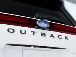 Subaru Outback Limited AWD 2026 — side view
